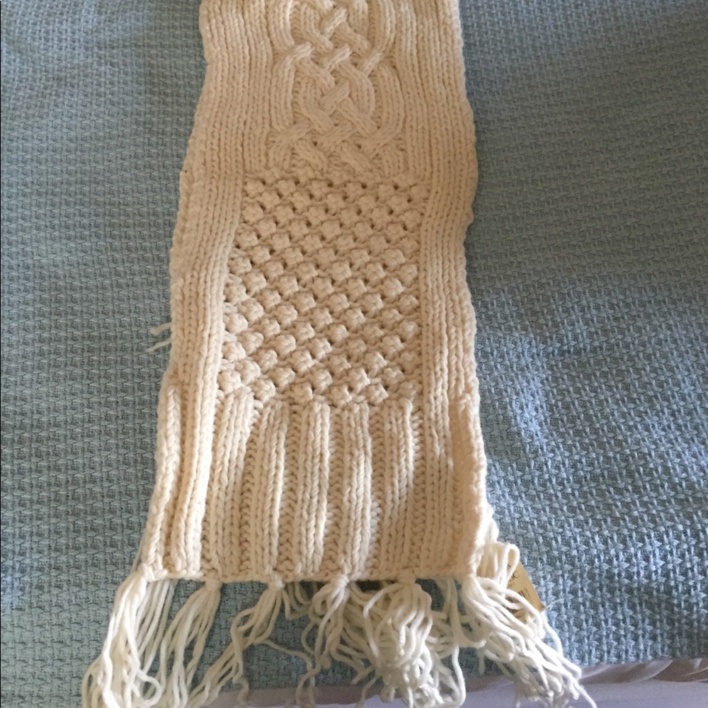 Scarf NWT